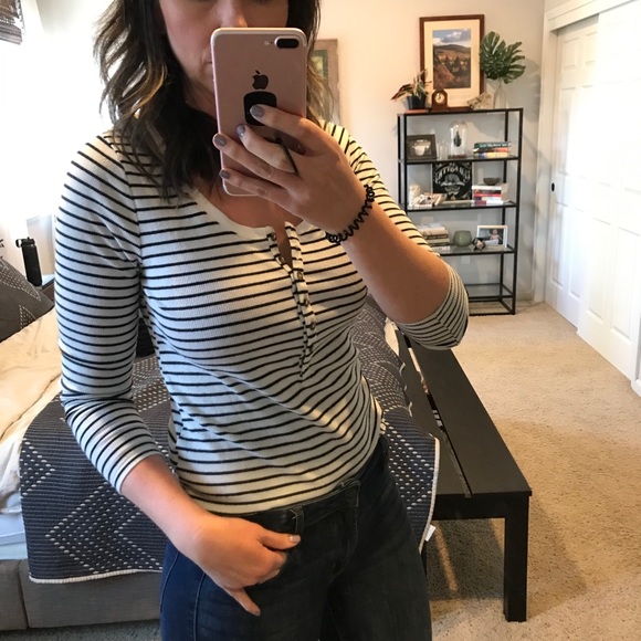 Old Navy Tops - Stripped long sleeve T